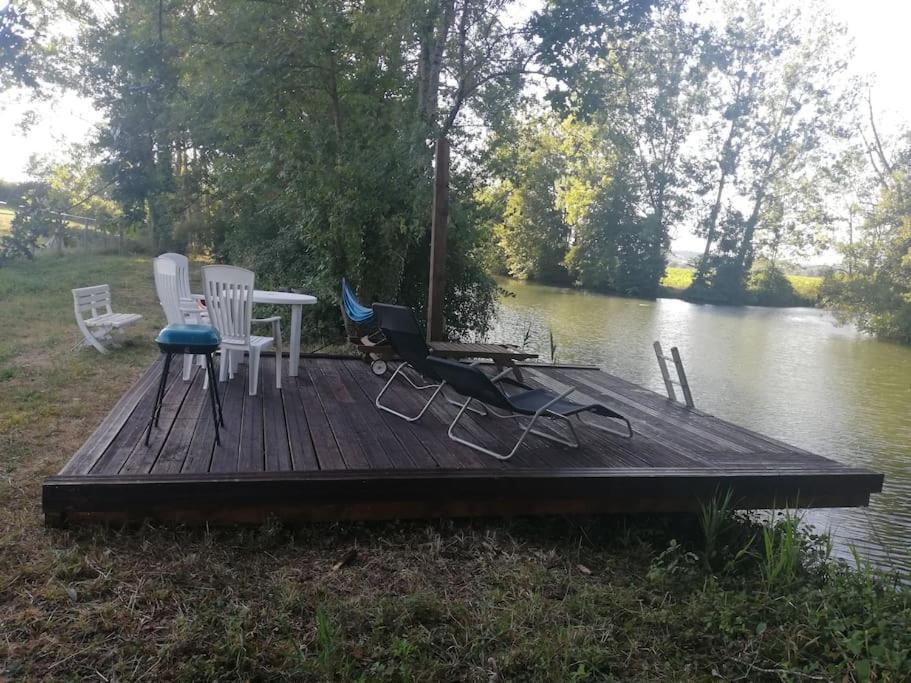 Apartament Ecurie Le Buguet Saint-Antoine-Cumond Zewnętrze zdjęcie